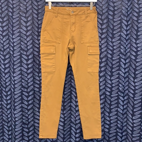 Pants - Skinny Stretch Cargo Khaki Pants SZ 9 Juniors